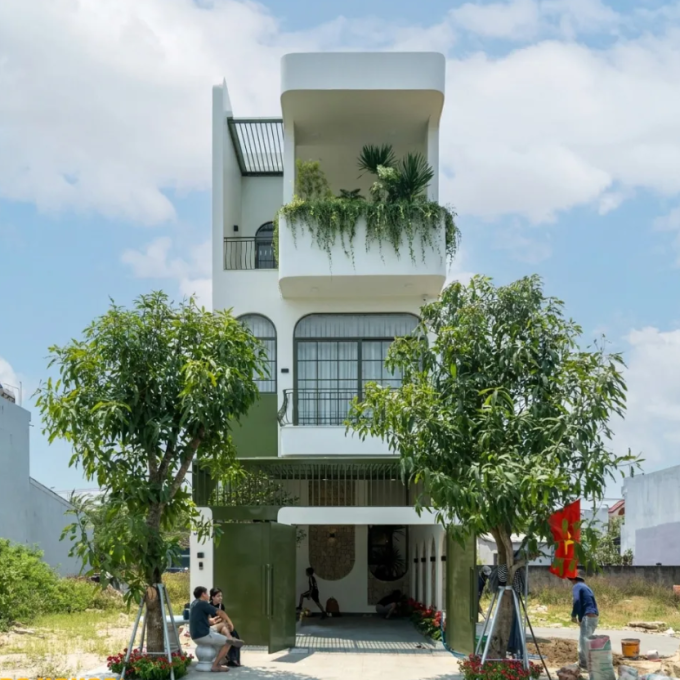 Thi công nhà phố 2 tầng - Một ngôi nhà dung hòa hai nền văn hóa